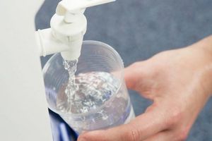 Купите кулер для воды онлайн по лучшим ценам — узнайте о преимуществах наличия питьевой воды на рабочем месте